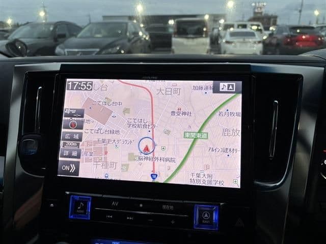 Car thumbnail 4