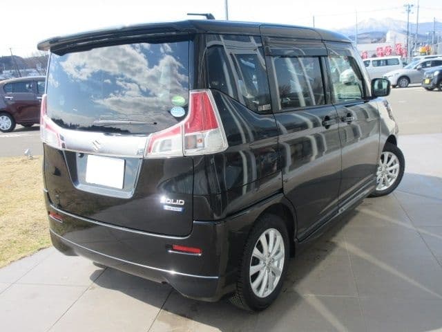 Car thumbnail 3