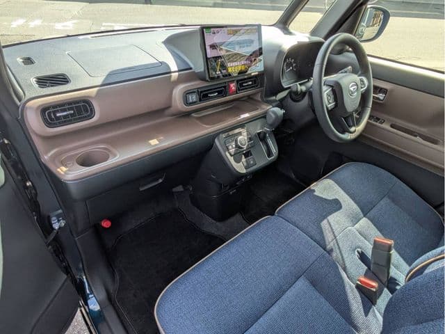 Car thumbnail 3