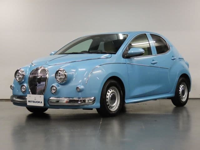 MITSUOKA