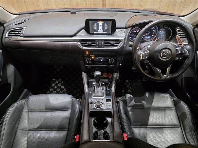 Car thumbnail 3