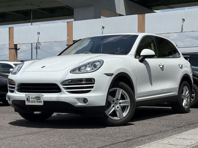 Car image 1
