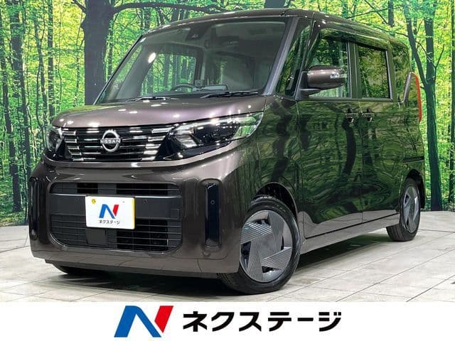 NISSAN