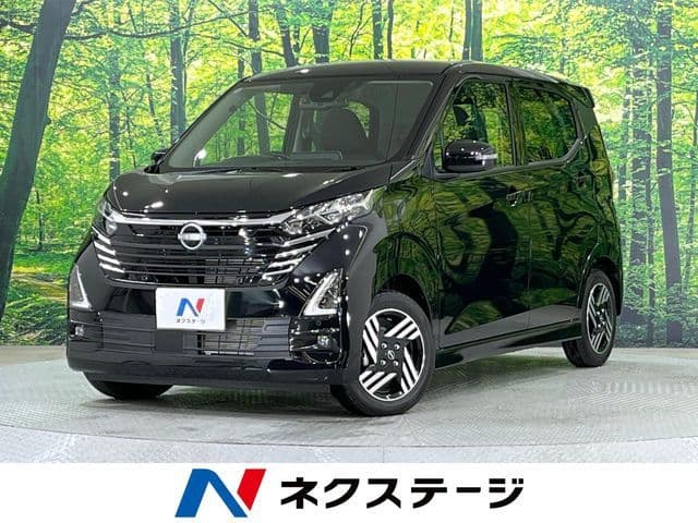 NISSAN