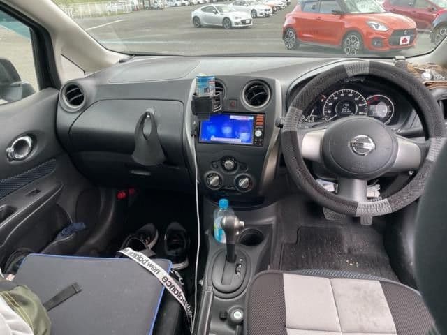 Car thumbnail 2