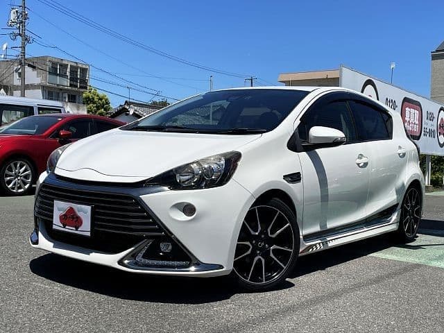 Car image 1
