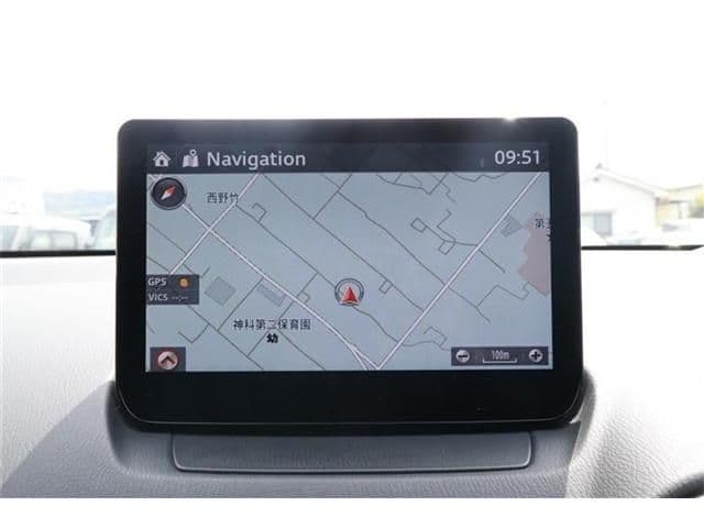 Car thumbnail 3