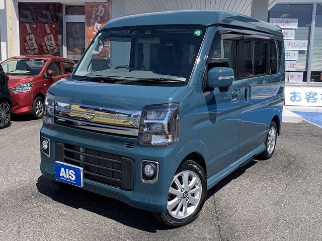 NISSAN