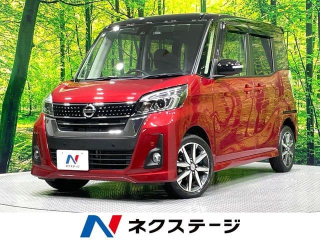 NISSAN