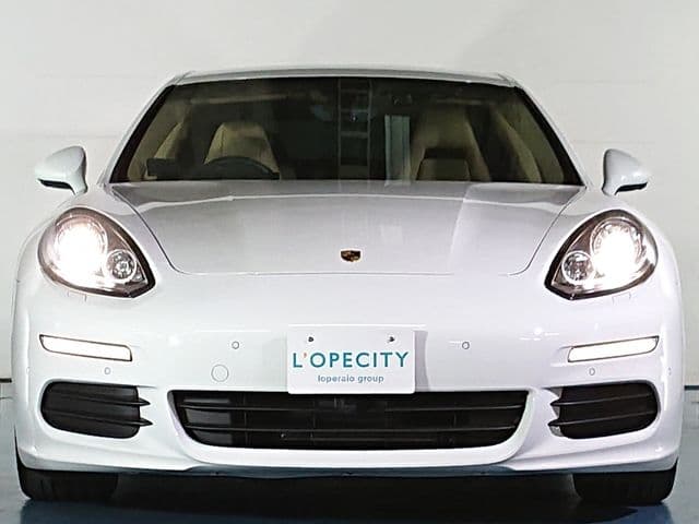 Car thumbnail 3