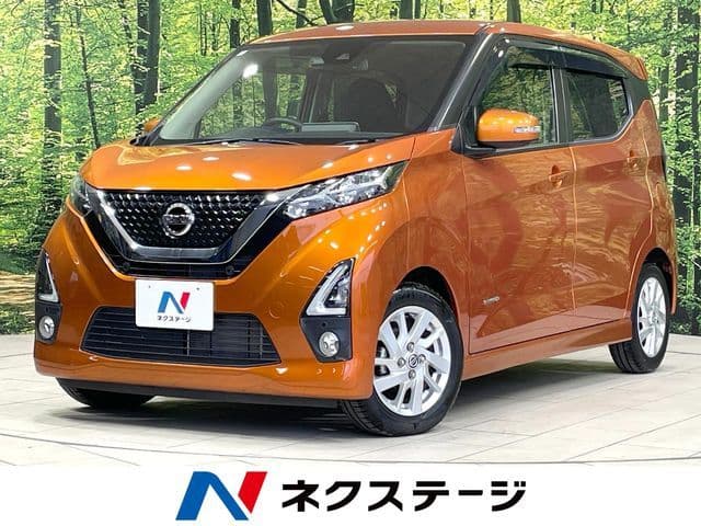 NISSAN