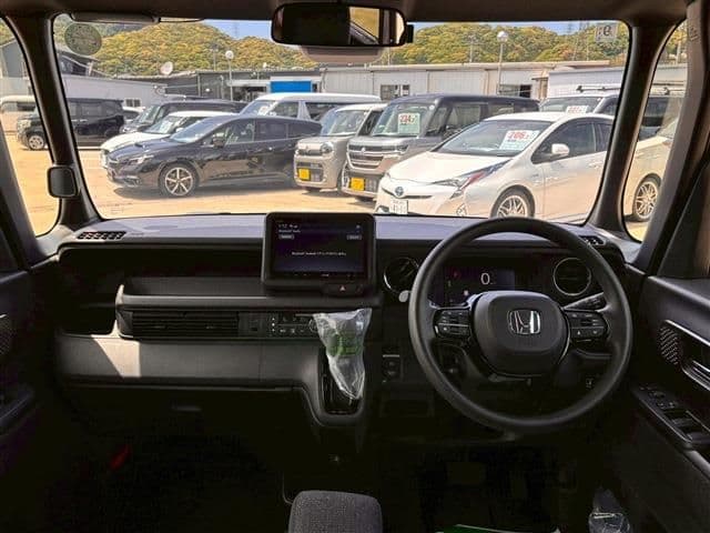 Car thumbnail 3