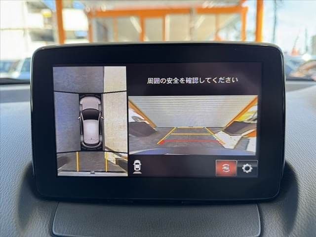 Car thumbnail 3
