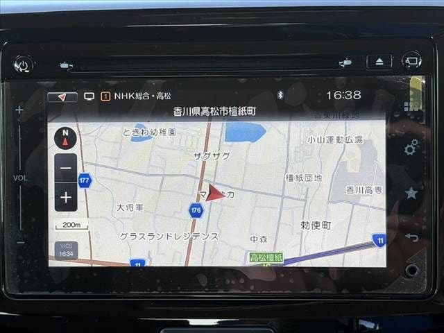 Car thumbnail 3