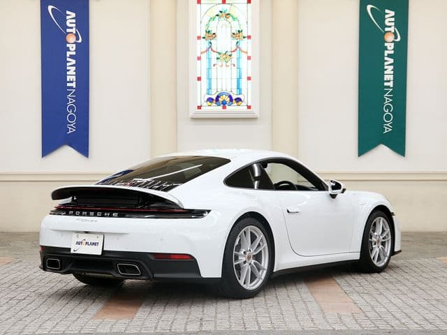 Car thumbnail 3