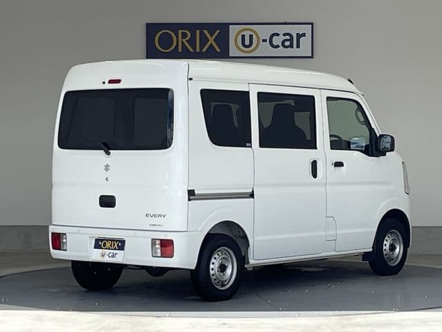 Car thumbnail 3