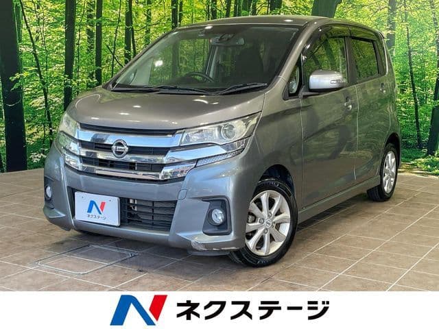 NISSAN
