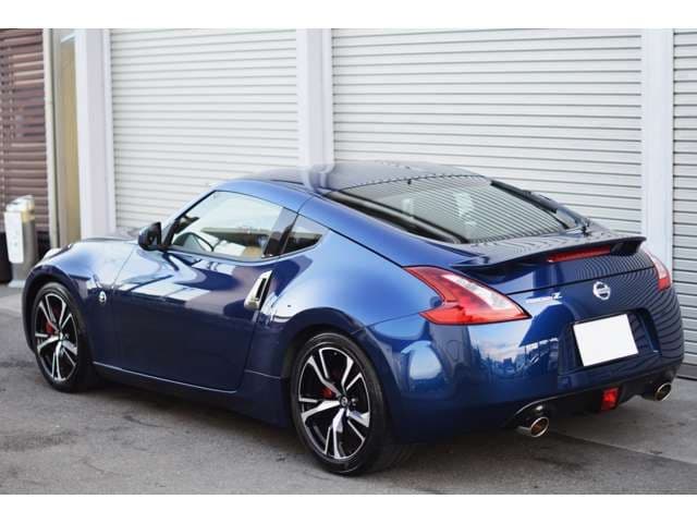Car thumbnail 3