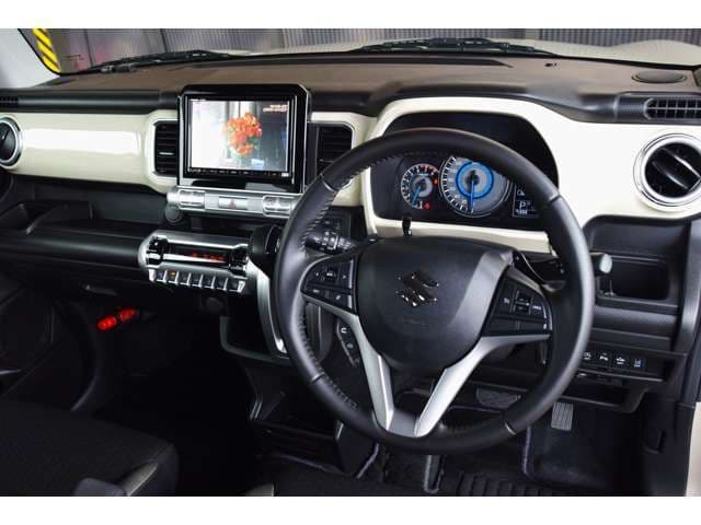Car thumbnail 4