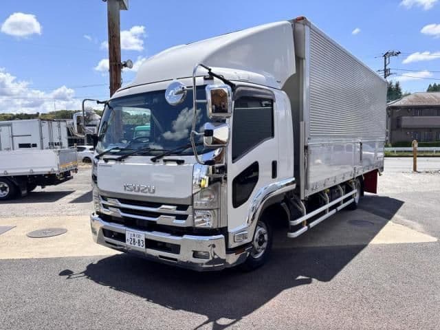 ISUZU
