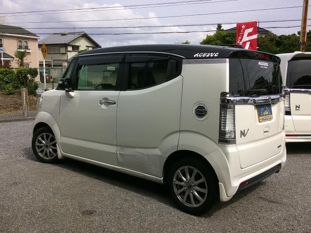 Car thumbnail 2