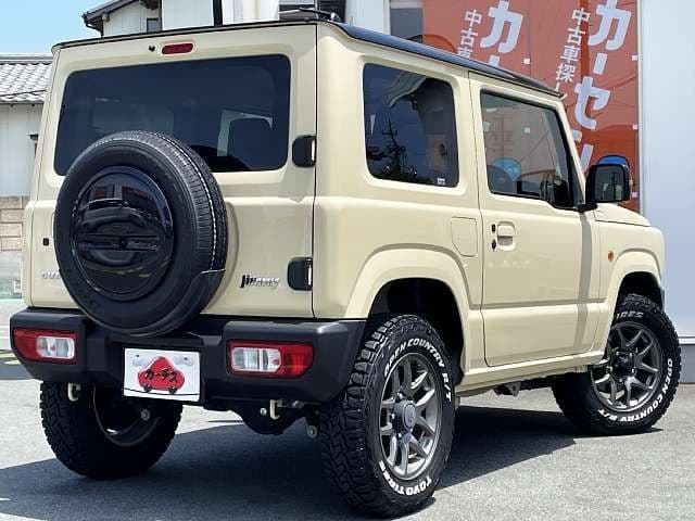 Car thumbnail 3