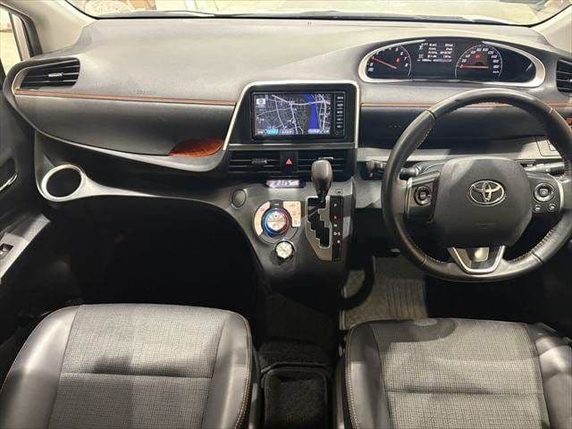 Car thumbnail 3