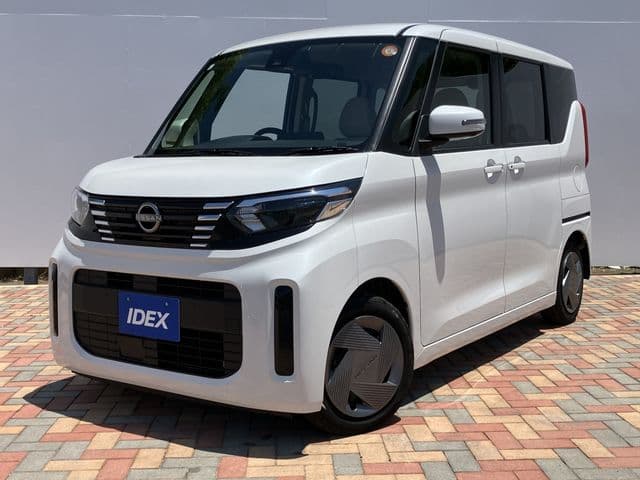 NISSAN