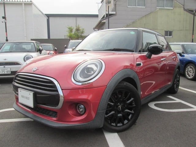 Car image 1