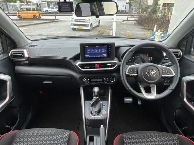 Car thumbnail 2