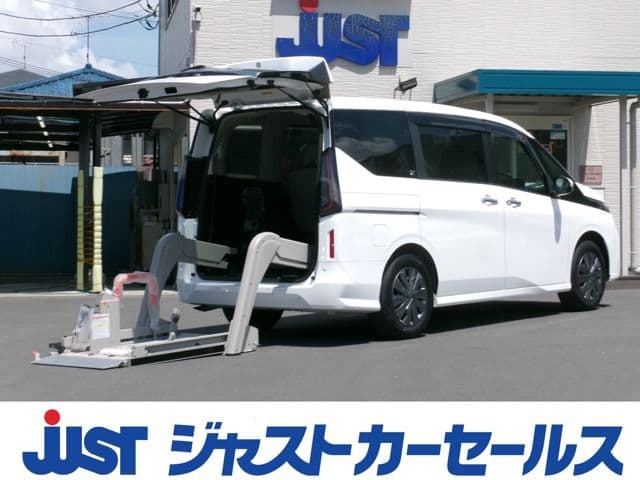 NISSAN