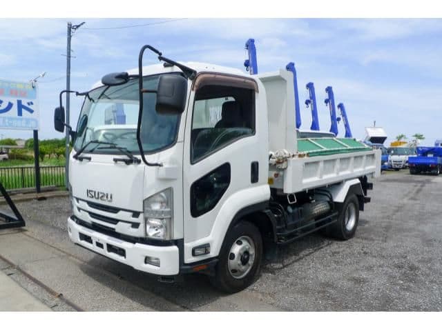 ISUZU