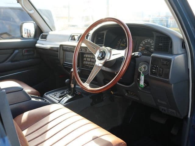 Car thumbnail 4