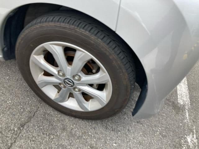 Car thumbnail 3