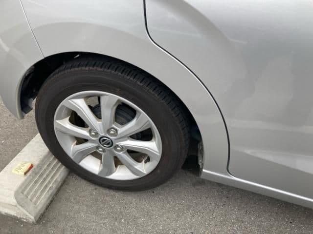 Car thumbnail 4