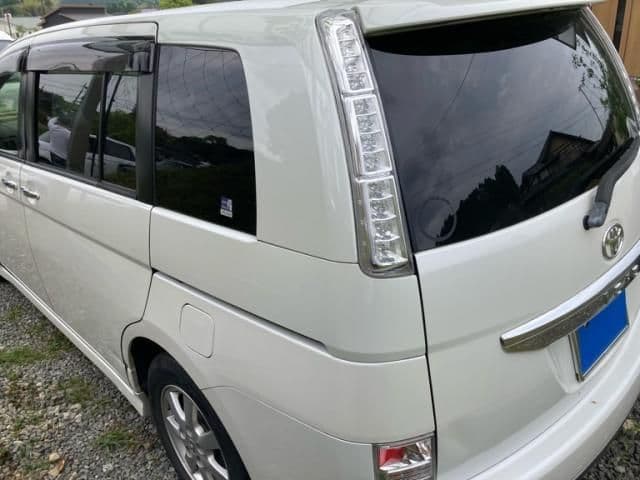 Car thumbnail 4