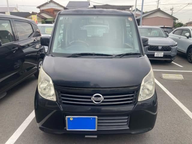 NISSAN
