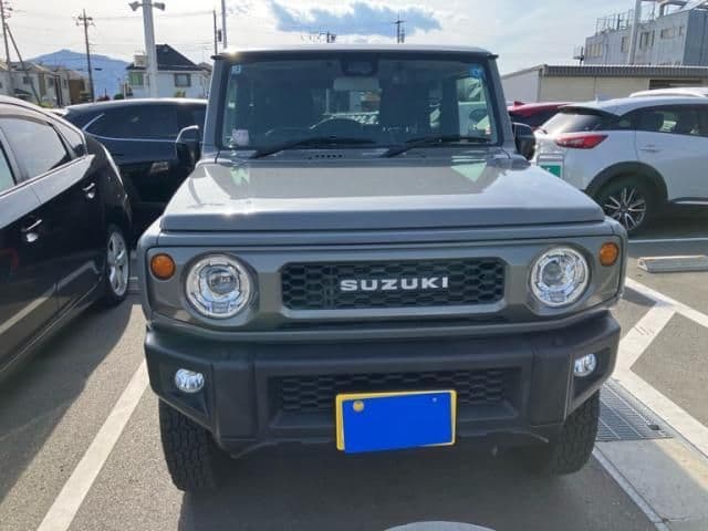 Car thumbnail 3