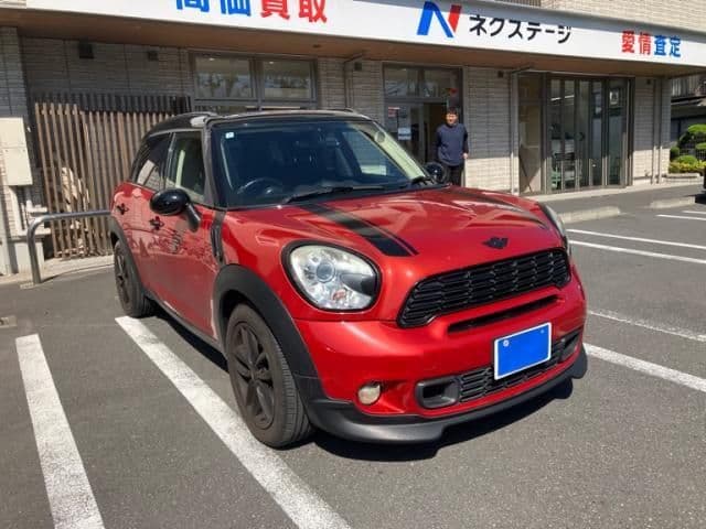 Car image 1
