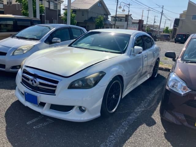 NISSAN