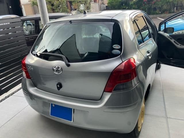 Car thumbnail 4