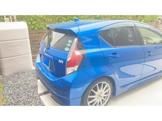 Car thumbnail 4