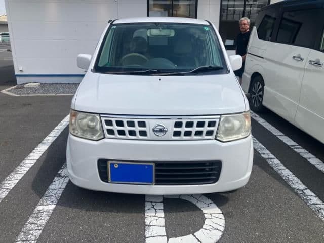 NISSAN