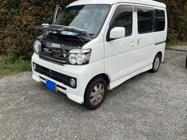Car image 1