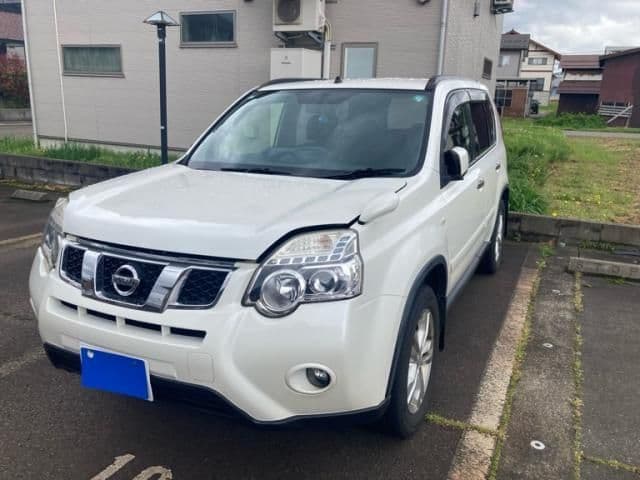 NISSAN