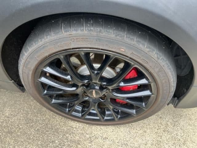 Car thumbnail 3