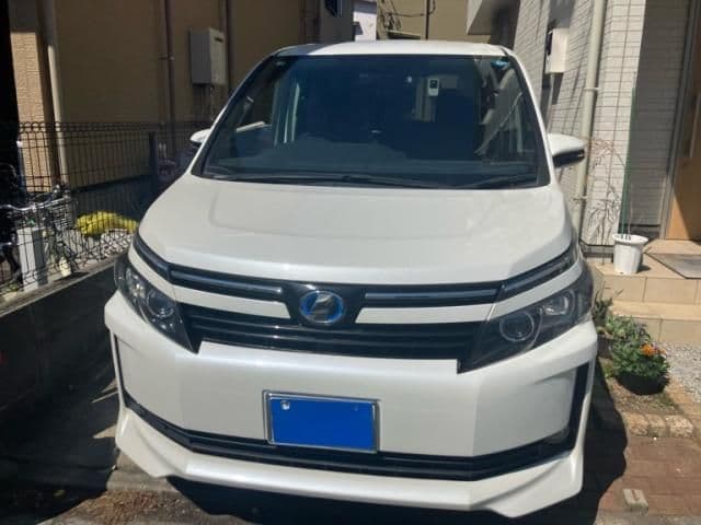 Car image 1