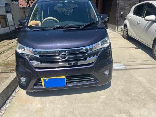 NISSAN