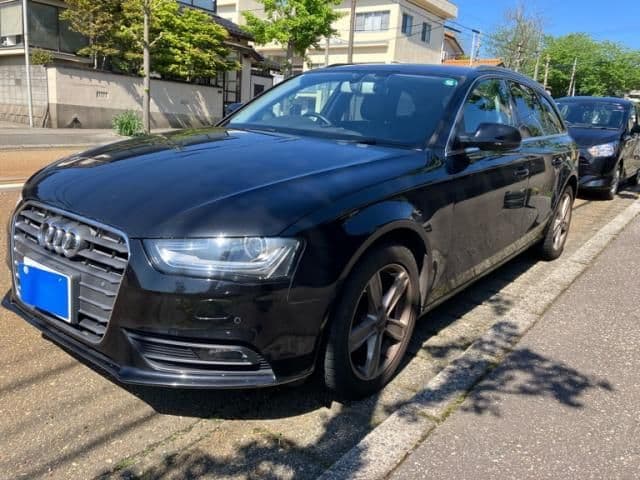 Car image 1