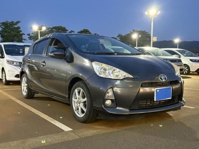 Car image 1